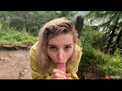 ❤️ Ragazza ingoia lo sperma dopo un pompino in pubblico - Eva Elfi ❤️ Porno belloal it.pornovore.ru ☑