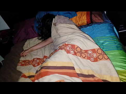 ❤️ Figliastro che rimprovera la sua giovane matrigna mentre lei dorme ❤️ Porno belloal it.pornovore.ru ☑